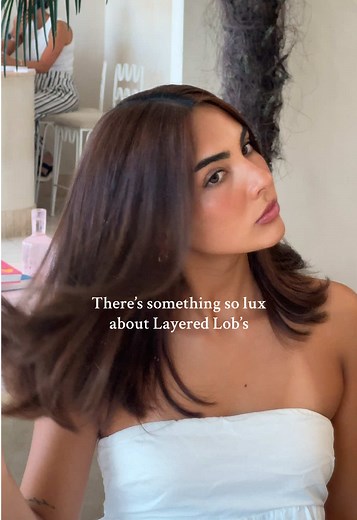 Get the Perfect 90s Layered Lob Haircut