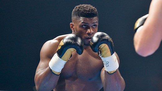 Boxe: "Personne n'a peur de toi", Tronché provoque Yoka avant un possible combat
