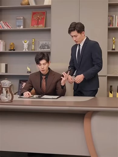 Se Creyó Intocable por Su Novio… Hasta que Humilló a la “Limpieza” Equivocada🧹 - パート 004