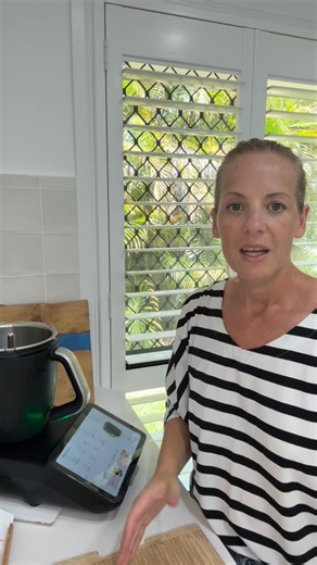 My mission, make one thing a day before school goes back and stock the freezer! We have many scroll recipes in our App (free - comment SOLUTION and we’ll DM you a link), we have recipes in our lunchbox cookbook that’s 50% off and only $12.50 (shop link in bio) and on our website. A couple of notes from this video: 1- if you are interested in a TM7 please DM us and comment TM7. We are consultants and can help you. 2 - nitrates in ham, bacon etc are classed as a type one carcinogen. Use our App an