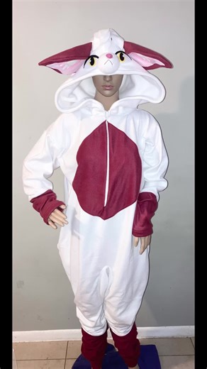 This fursona kigu and paws is all done and ready to ship! Happy Sunday. #fursona #furries #kigurumi #onesie #fyp