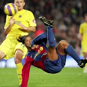 949K views · 1K shares | The CRAZIEST bicycle kicks in #LaLigaHistory!  | LaLiga | Facebook