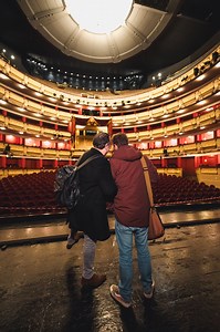 No es una gira al uso (al menos de las mías habituales), no: es una celebración donde se tocará el disco entero de arriba a abajo en algunos de los teatros y escenarios más majestuosos y bellos de este país. 30 años y SOLO 11 conciertos. Ni uno más. Eso sí: hasta el último de los temas de ese disco, y por supuesto muchos más. Me muero de ganas, y tú? ELDORADO 30 ANIVERSARIO 🎸 #TeamRevolver | Revolver