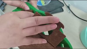 Cat Scratch Puzzle Enrichment Box, Cat Nail File Enrichment Box with 3 Track Balls, Cats Nail File Scratcher, with Bell for Indoor Cats Scratching and Hunting Mental Felt Maze Box (Green-B)