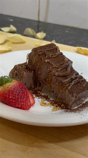 3 ingredients chocolate dessert-recipe in the description #shorts