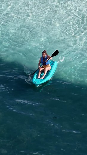 Imagine paddling leisurely over the crystal-clear waters of the Caribbean, feeling the tropical breeze and admiring breathtaking views. At Breathless Cancun Soul, kayak use is a perfect complementary activity to your stay! Don’t forget to bring your camera to capture these magical moments. And be sure to tag us in your posts! | Breathless Cancun Soul Resort & Spa