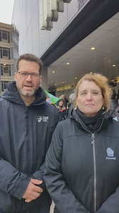 11K views · 70 reactions | L'exécutif de la CSN est en rencontre à Québec et est allé visiter les grévistes de l'Hôtel PUR, qui sont en grève depuis 10 semaines et qui ne sont pas prêts de lâcher le morceau. 泌✊ Boss, faut régler. Le syndicat est aujourd'hui en négociation, on se croise les doigts. Solidarité avec nos camarades! #MouvementCSN Conseil central de Québec Chaudière-Appalaches - CSN | CSN | Facebook
