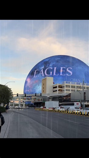 Set priorities in New Year! Start strong! 😃🥂 My own: - attended CES with a startup - not gambled in Las Vegas xD (Even though blackjack was tempting) - published my book 🥳 Don’t tell others what are you gonna do - Do it - Then talk about it 😃 #motivation #success #mindset amazon.com/dp/9534693006 Thanks to all involved and support 🤗