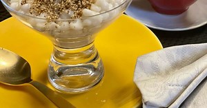 Canjica, o doce típico, fica cremosa, com laranja, fácil