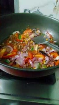 Soft & Fluffy Idli with Coconut & Spicy Garlic Chutney | Easy South Indian Recipe