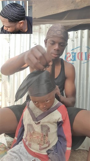 Pour avoir des waves 360 bien tracés, il te faut : - *Un bon produit de soin* : utilise un après-shampoing ou un leave-in pour hydrater tes cheveux - *Un peigne à dents larges* : pour définir tes waves sans les casser - *Un durag* : pour maintenir tes cheveux en place et les faire sécher - *De la patience* : les waves 360 prennent du temps à se former, sois patient ! #waves360 #washandstyle #tuto #for