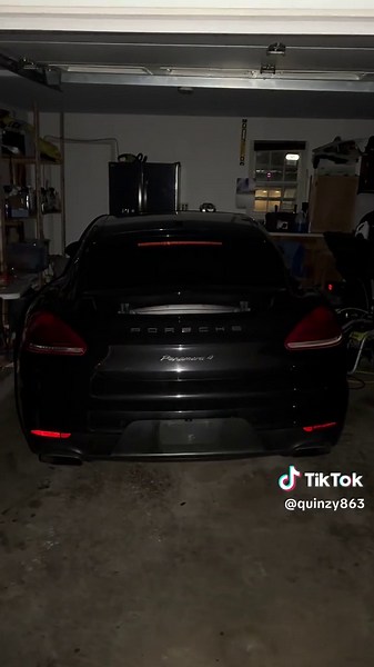Panamera 3.0 2012: Panamera 23 diecast & tags