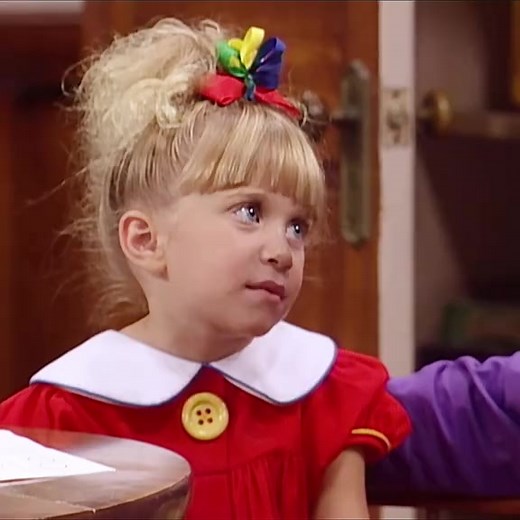 Fuller House 🏡🏡 #fyp #fypシ #foryoupage #viral #dontflop #fullhouse #fullhouseedit #fullhouseedits #fullhousecast #MovieMagic #HollywoodHits #FilmFrenzy #CinephileCommunity #TVTime #BingeWatching #MovieNight #BlockbusterBliss #SilverScreen #PopcornTime #MovieMarathon #Showtime #FilmFanatic #ScreenTime #MovieBuff #TVAddict #CinemaLovers #SeriesSensation #OnScreenAdventures #moviemagicmomentsdaily | Full house show