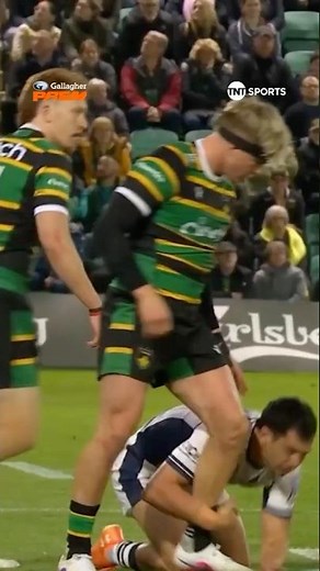 England v Argentina - Pollock & Moroni have history!