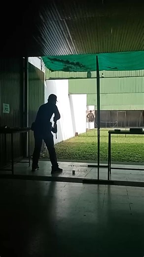 วิดีโอของ PYTHRON (@.....python) พร้อมเพลง เสียงต้นฉบับ - 🦅ziio0oiiz🦅