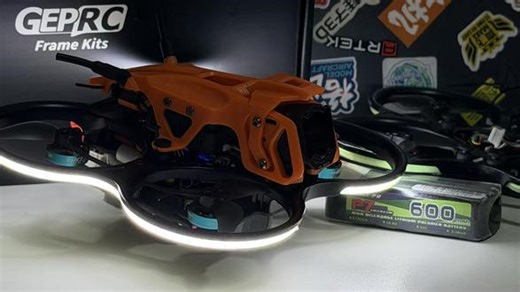 【自组介绍】暗星22 4S版本&快蜂F405AIOV2 @GEPRC格普科技 ﻿ ﻿@SpeedyBee快蜂科技 ﻿ 机架：GEPRC 暗星22飞控：Speedybee F405 AIO V2 CNC电机：RcinPower 1303 6000KV﻿@致盈动力 RCINPOWER ﻿ 灯带：BETAFPV 5V COB﻿@BETAFPV百达官方 ﻿ 接收：JHEMCU ELRS NANO