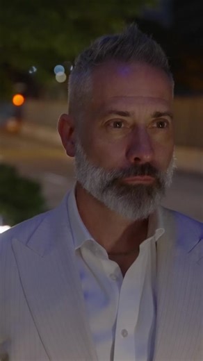 Taking in the city lights 🦊 . . 🎥 @mylo.global . #stephenadkins #mensfashion #mensstyle #silverfox #silverfoxsquad #model #rva #streetstyle #ootd #menssuitstyle #gentlemanstyle #gentsstyle #suitup