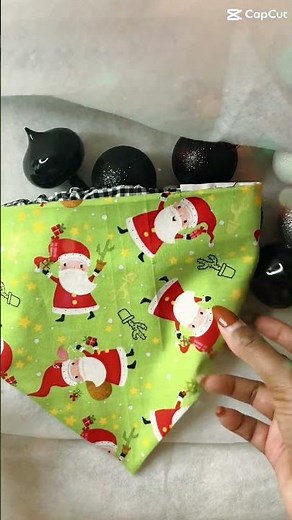 DIY Reversible Christmas Dog Bandanna #isew #diy #christmas