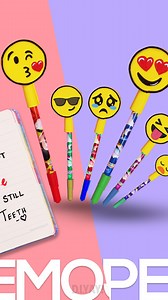12K views · 102 reactions | DIY Smiley Emoji Pencil Topper 朗 #diy #penciltopper #backtoschool #craft #pendecor | D.I.Yay | Facebook