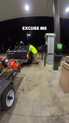 Giving a stranger gas money ❤️ #love #kindness #strangers #money #blessings #gas | Travis Doodles