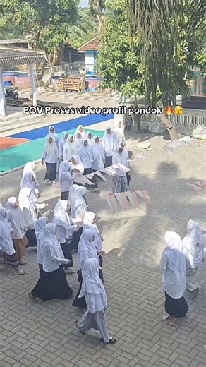 Proses Video Profil Pondok dan Desain Apparel