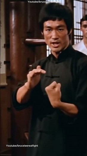 Bruce Lee Teaching Wing Chun