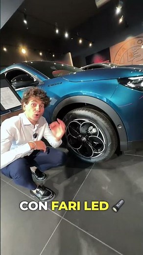 Alfa Romeo Junior: eleganza italiana e tecnologia hybrid per un piacere di guida! 🇮🇹✨