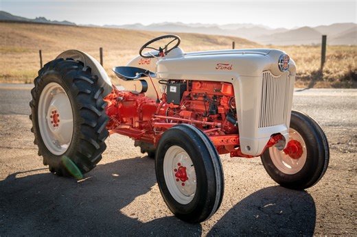 No Reserve: 1957 Ford 600 Tractor