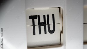 Days of the week on calendar clock