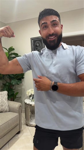 Mum Thinks I'm Handsome: A Fashion Story