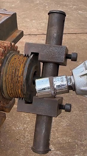 1.2M views · 1.2K reactions | crankshaft pulley disassembly tool | Hardware Tools PRO | Facebook