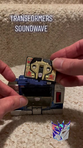 Transformers G1 Soundwave - More Than Meets the Eye