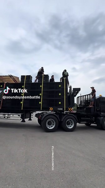 SOUND SYSTEM BATTLE on TikTok