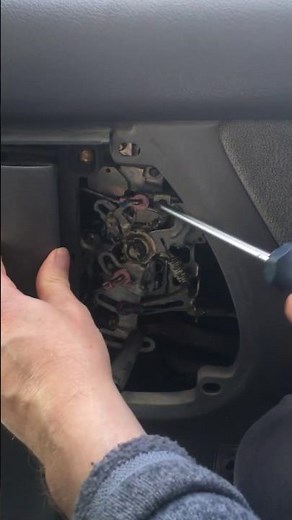 Stuck door Toyota Sienna