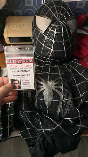 Spidey Collector | Webhead Frames on Instagram: "The BEAST 🔥 Spider Man 3 Black Suit 🔥🕷️ Suit from @starcine.collectible #spiderverse #spiderman #spiderman3 #tobeymaguire #PeterParker collection samraimi replica andrewgarfield tobeymaguire marvelcomics marvel venom spidey trilogy cosplay spidermantrilogy movieprop spidermannowayhome lighting milemorales unboxing mask webshooter tomholland spidermanbrandnewday friendlyneighborhoodspiderman"
