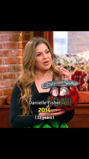 2.9K views · 46 reactions | Girl meets world then and now#tiktok #fyp #girlmeetsworld #thenandnow | movie night | Facebook