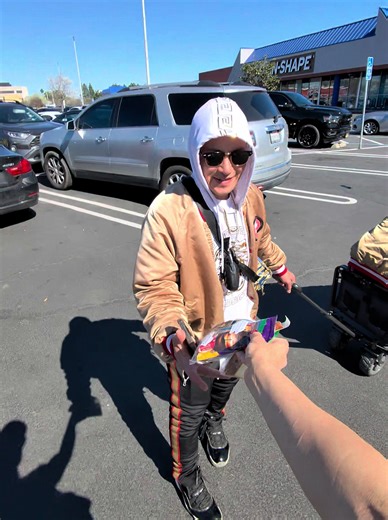 3/3/25 food pass out #feedthehomeless #giveback #homelessministry #JesusLovesYou #endhomelessness