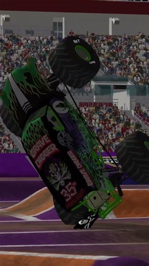 WNB-Short | Tampa 2017 Gets Loud! | #WerewolfNB #rigsofrods #monstertruck #monsterjam