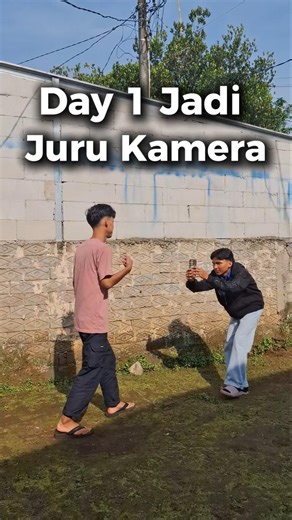 Moment Ketika Anak PKL Disuruh Pegang Kamera