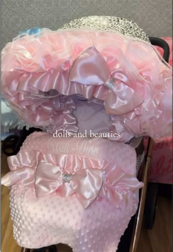 My favourite set 😍💞 #girlmom #babygirl #ruffles #momtobe #frills