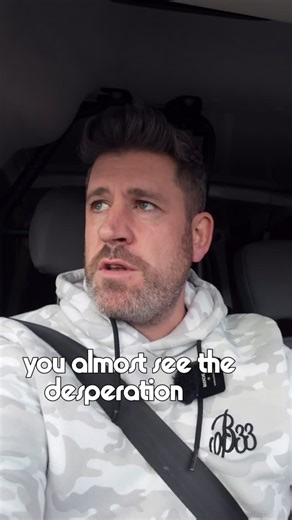 NICK SMITH | Property Investor 🎯 on Instagram: "🚨 New investors are panicking in this market… and it’s costing them big 🚨 I’m seeing it everywhere right now 👀 Empty HMO rooms → instant reaction → drop the rent ⬇️ ❌ That’s the fastest way to create long-term problems. Here’s the truth ⬇️ 🔑 Don’t lead with desperation The moment you race to the bottom on price, you open the door to: • Late or missed rent • Higher turnover • Problematic tenants • Constant management headaches 📉 Lower rent = w