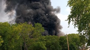 Video from Fort Atkinson today where a structure fire is forcing evacuations. Crews from five counties are responding, officials say. (Photo: Nicholas "Sip" Werling) MORE: https://on.tmj4.com/3lNhlxK | TMJ4 News