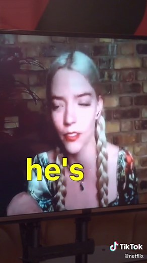 Anya Taylor-Joy has a surprising celebrity look alike #thequeensgambit #netflixafterparty #netflixisajoke