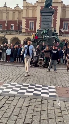 Animation robot and glides