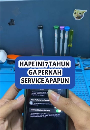 Kok bisa ya iphone xr udah 7 tahun gapernah service apa apa? Hmmmmm Padahal anak anak jaman sekarang, battery health baru 95% aj udah panik 🤭🤭🤭 #trisulagadgetservice #iphone #android #tangerang #gadingserpong