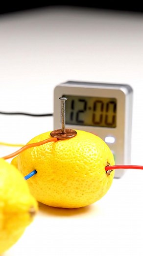 Batteries out? No problem! 勞 Learn how to power a small clock using...