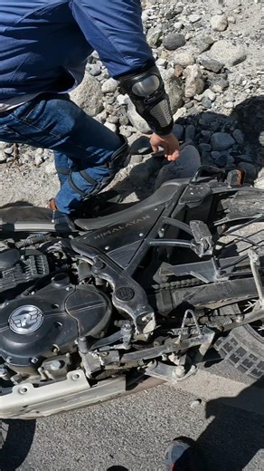 Himalayan 411 Deadly Accident in Ladakh #ladakh #himalayan #accident