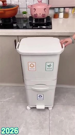 Wide Countertop Trash Can for Convenient Cooking