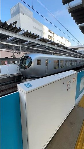 西武特急ラビュー ちちぶ号 所沢駅 発車シーン