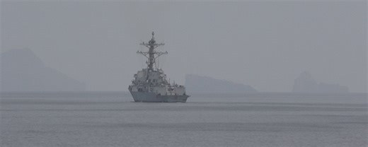 UPDATED: Two U.S. Warships Sail Through Strait of Hormuz to Establish New Route for Merchant Ships - USNI News